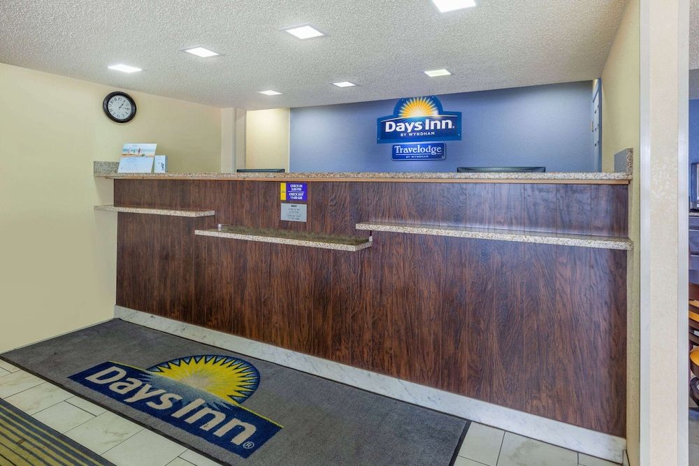 Days Inn by Wyndham Charles Town/Harpers Ferry 2
