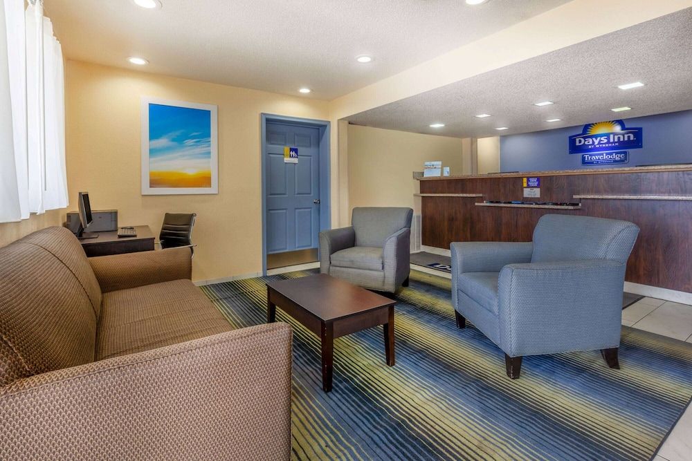 Days Inn by Wyndham Charles Town/Harpers Ferry 3