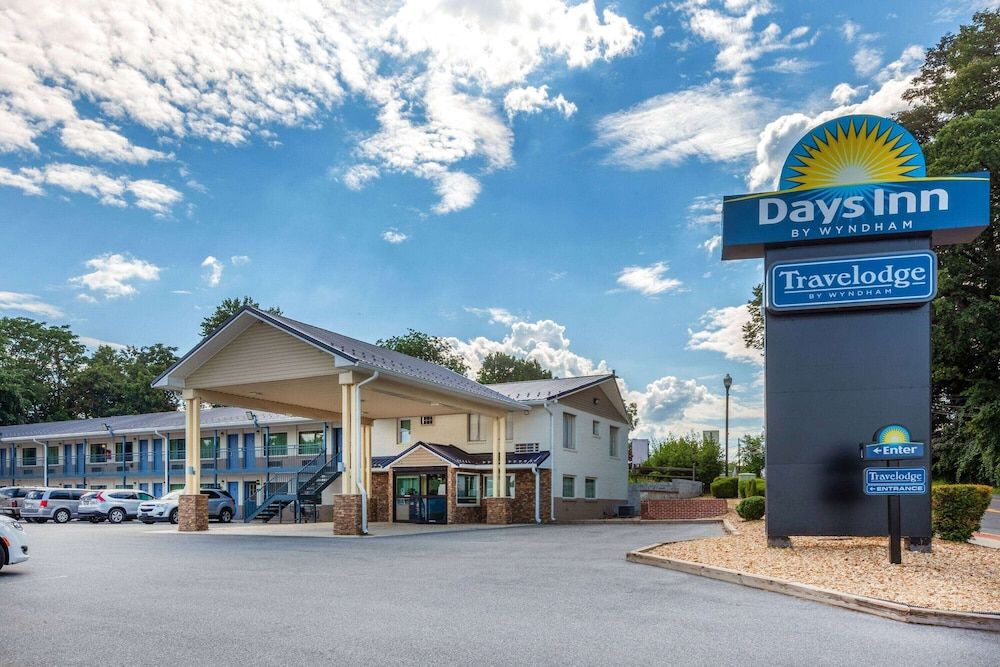 Days Inn by Wyndham Charles Town/Harpers Ferry 2 estrellas en Charles Town