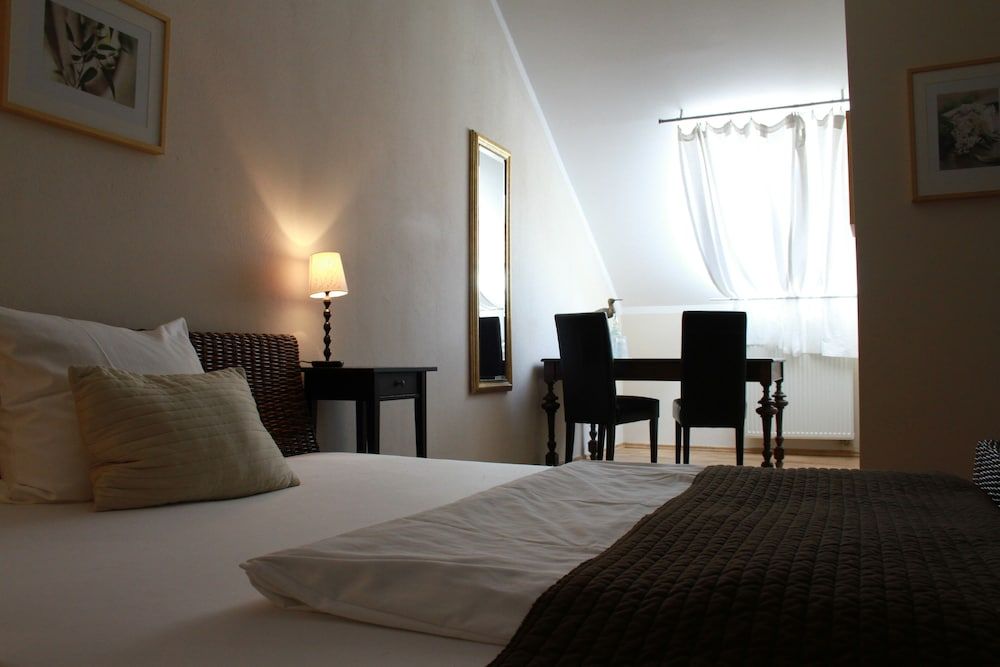 Kleine Residenz am Schloss 2