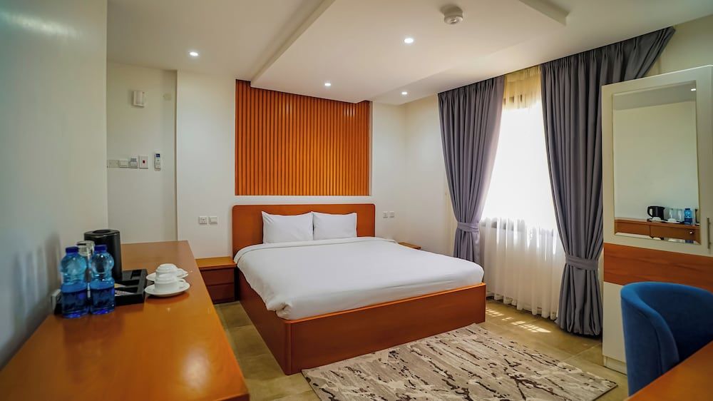 Express City Hotel 3