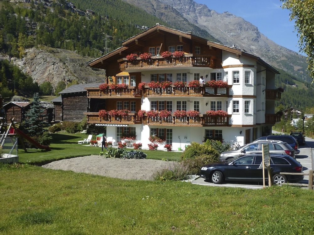 Apartments Arcadia -1 estrellas en Saas-Grund
