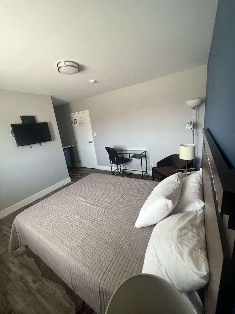 Alpha Inn 2