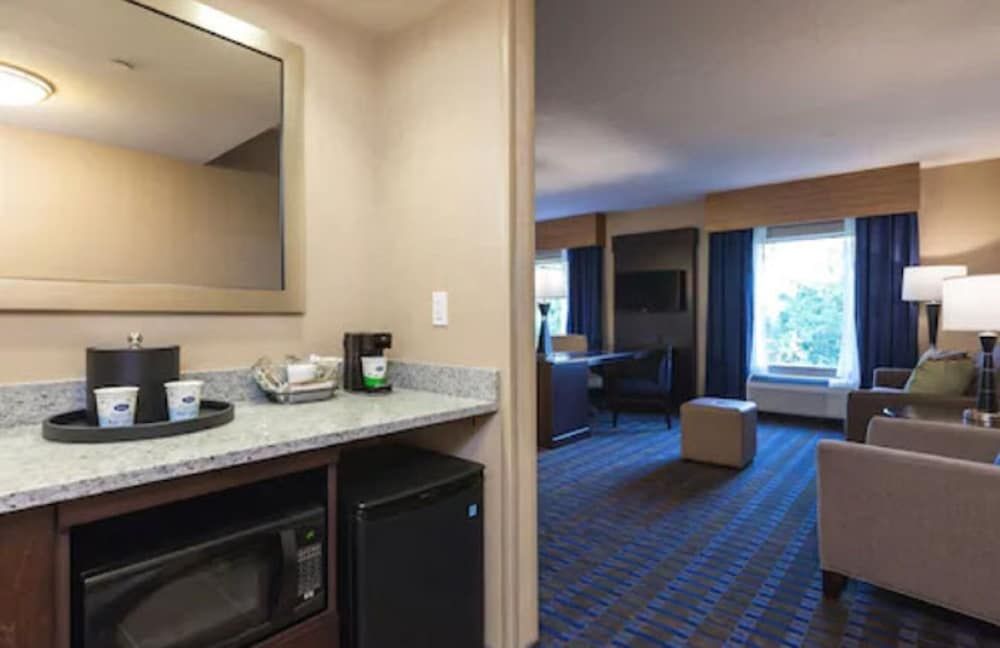 Hampton Inn & Suites Camp Springs/Andrews AFB 3