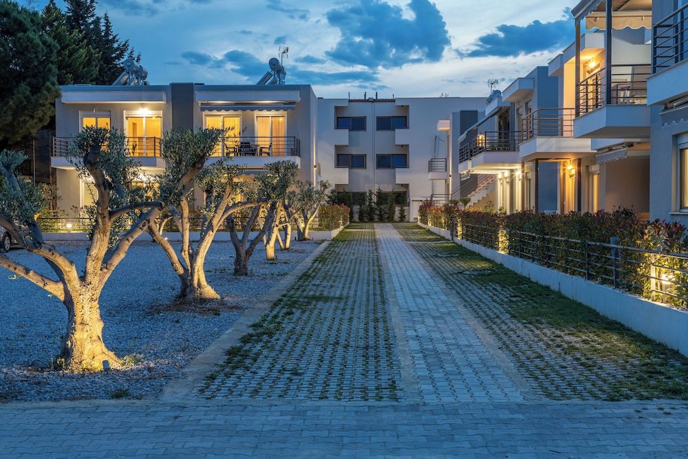 Antigone Residential Complex -1 estrellas en Ofrinion