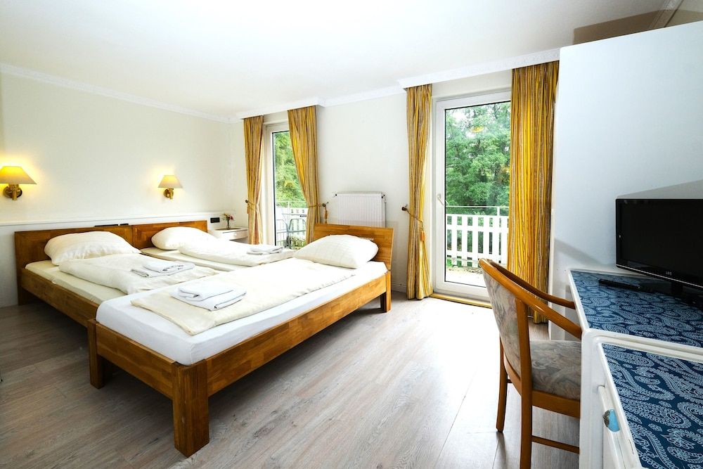Hotel Haus Am Walde 3