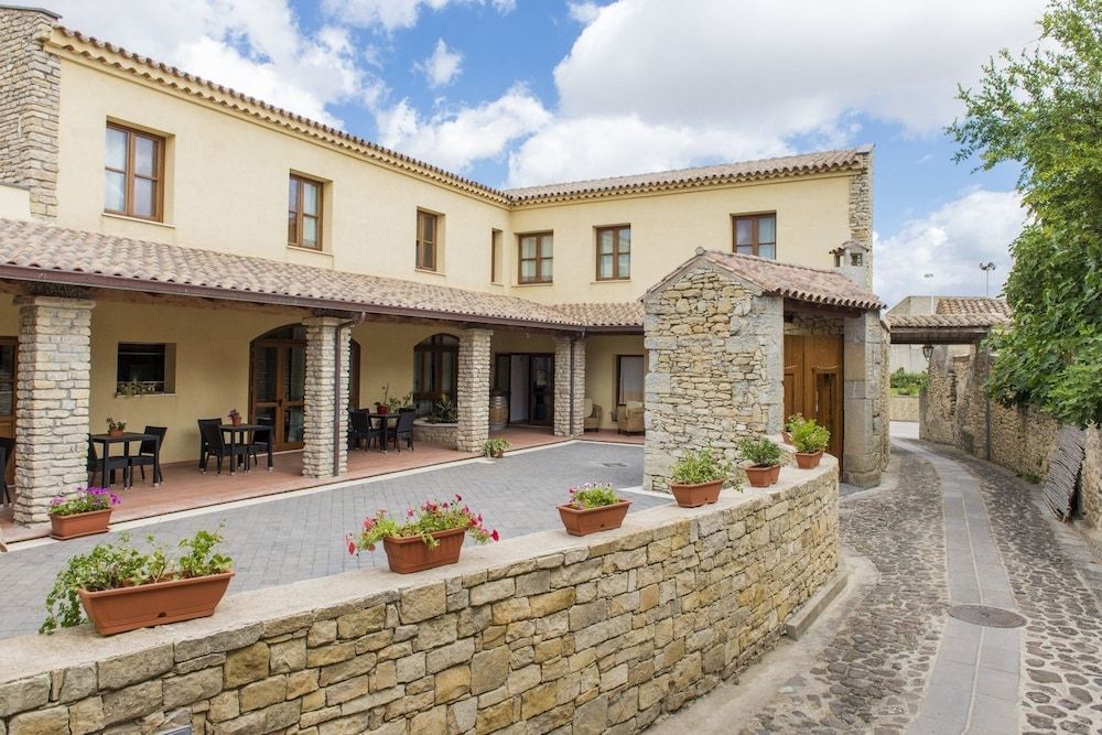 Albergo Diffuso Il Mandorlo 3 estrellas en Baressa