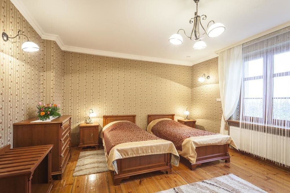 Pałac Brzezno 2