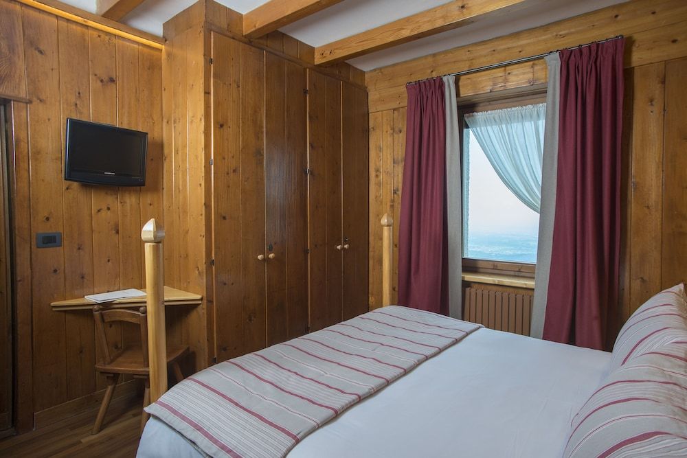 Albergo Ristorante Bucaneve 3