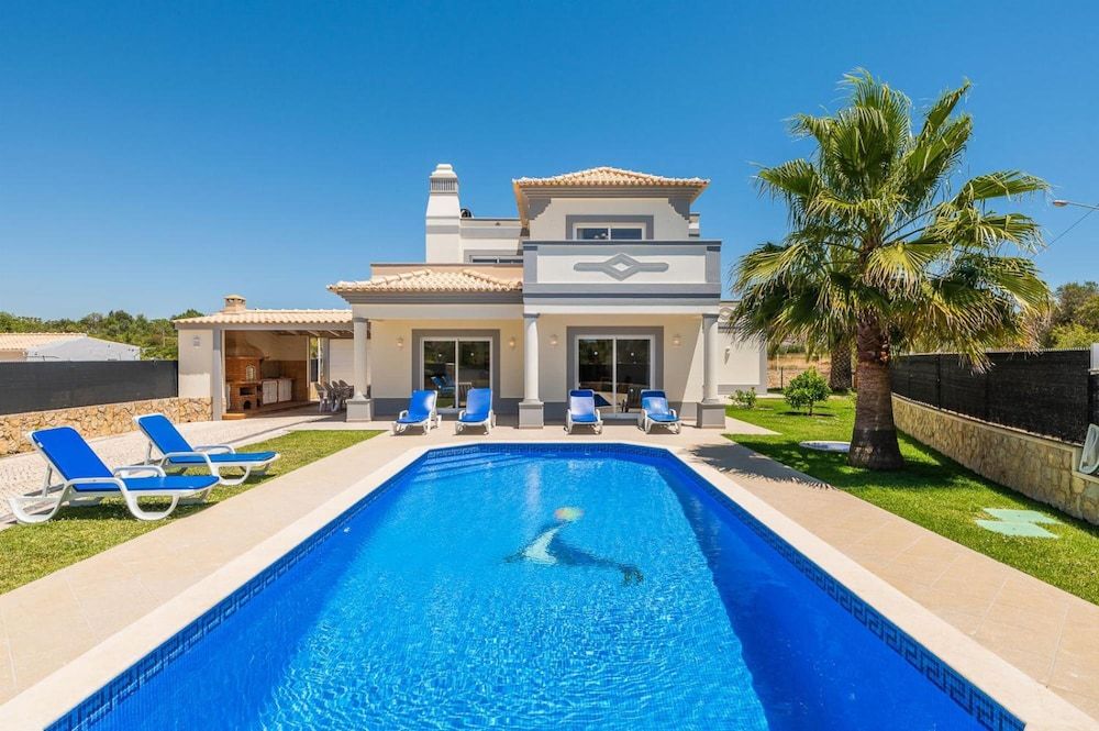 Villa Tavagueira in Guia -1 estrellas en Guia