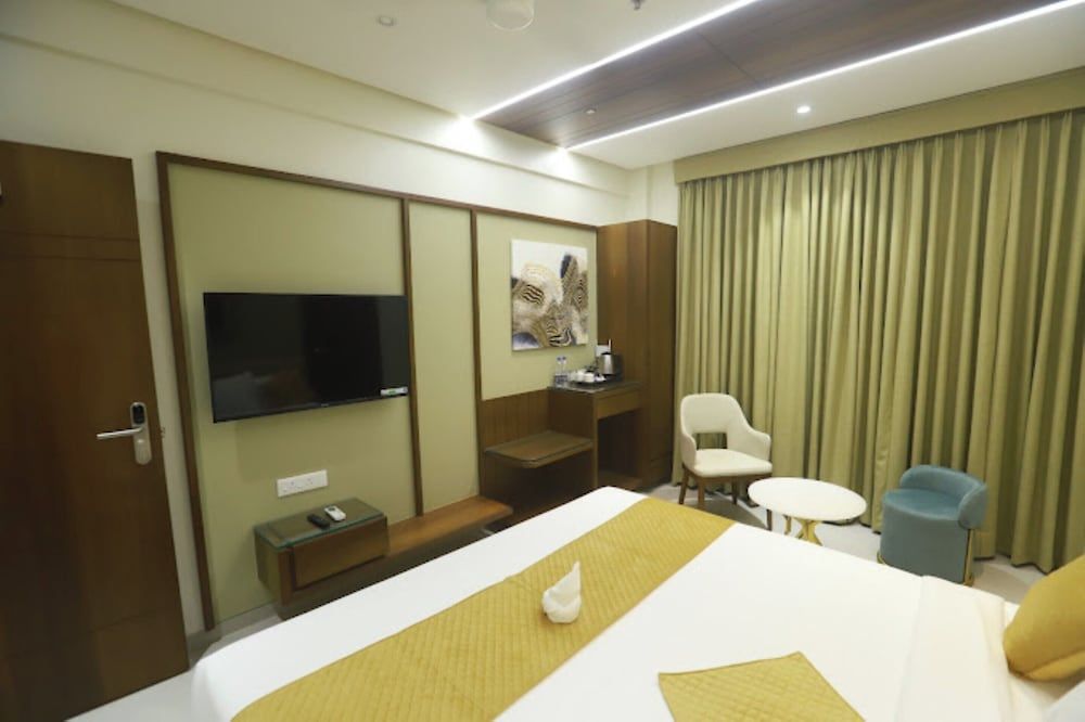 Riddhi executive Latur 3