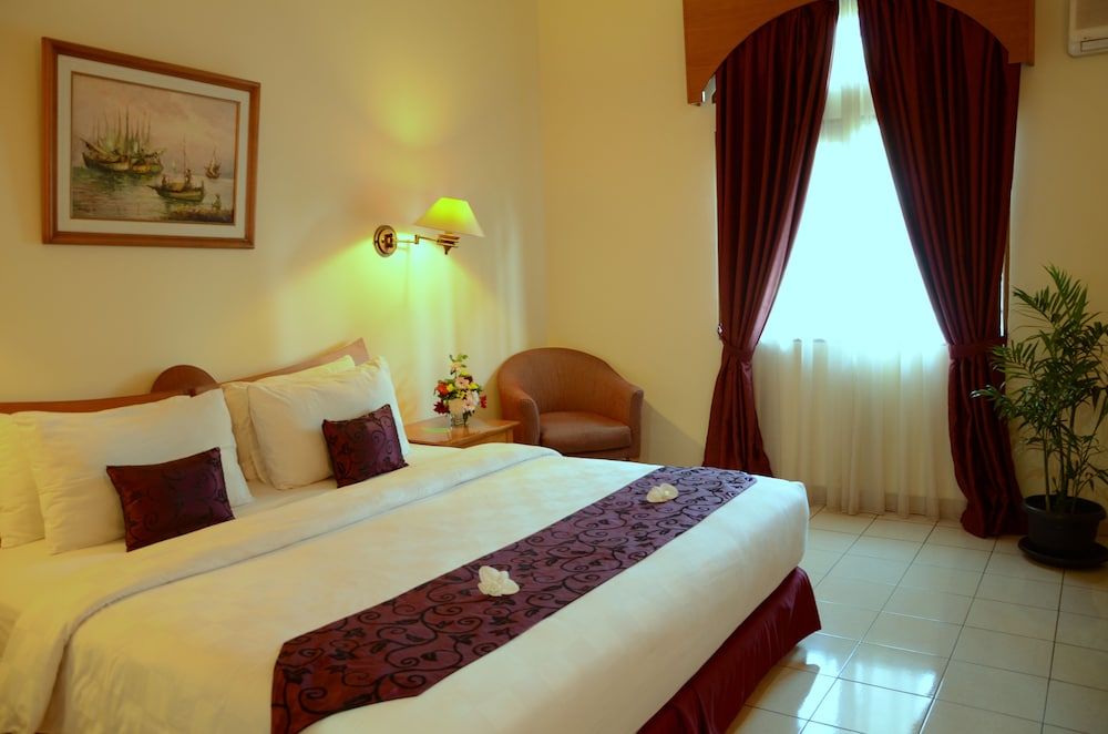 The Royale Krakatau Hotel 3