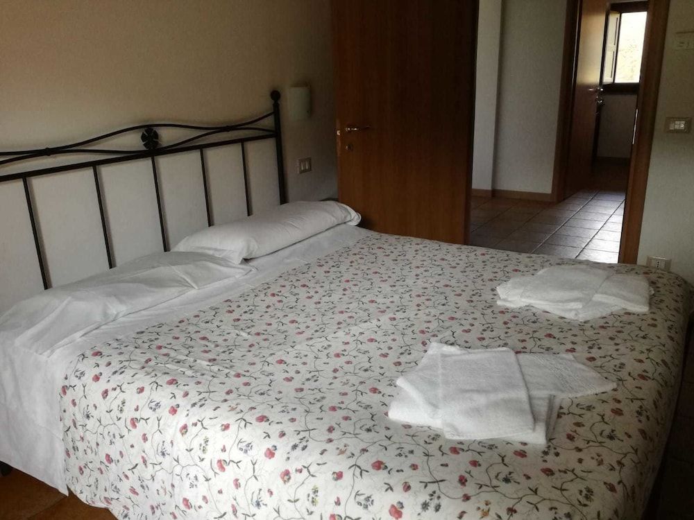Agriturismo Monte dell'Olmo 3