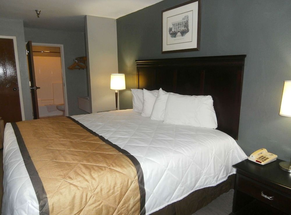 Americas Best Value Inn Athens, GA 3