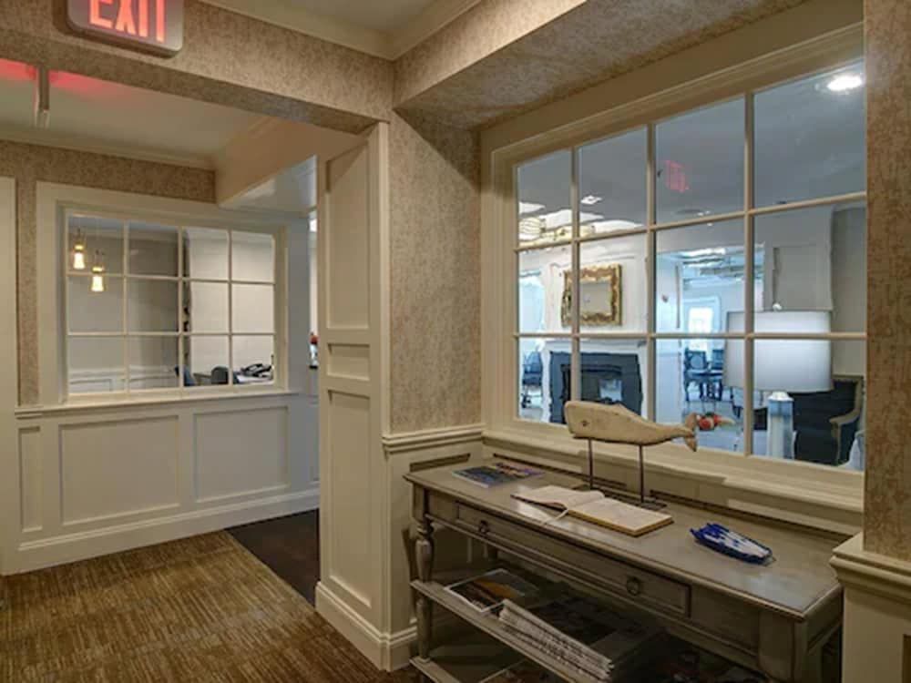 Sag Harbor Inn 3