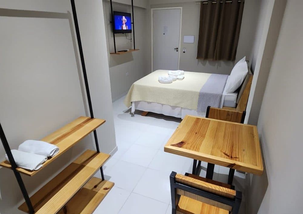 Bob Suites 3