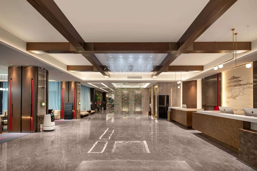 Ramada by Wyndham Honghe Kaiyuan 2
