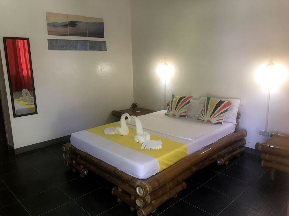 Neptune Diving Resort Santander 2