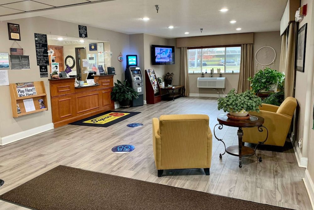 Super 8 by Wyndham Clearfield 3