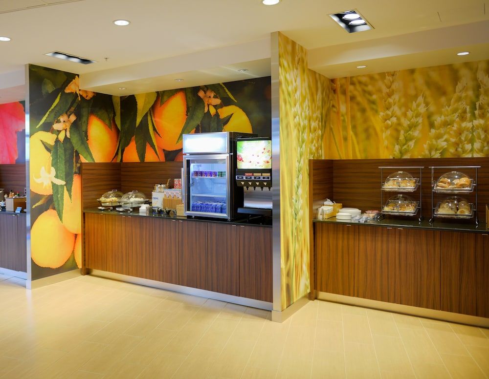 Fairfield Inn & Suites Canton South 2
