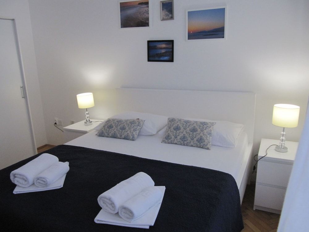 Rooms Falcon 2