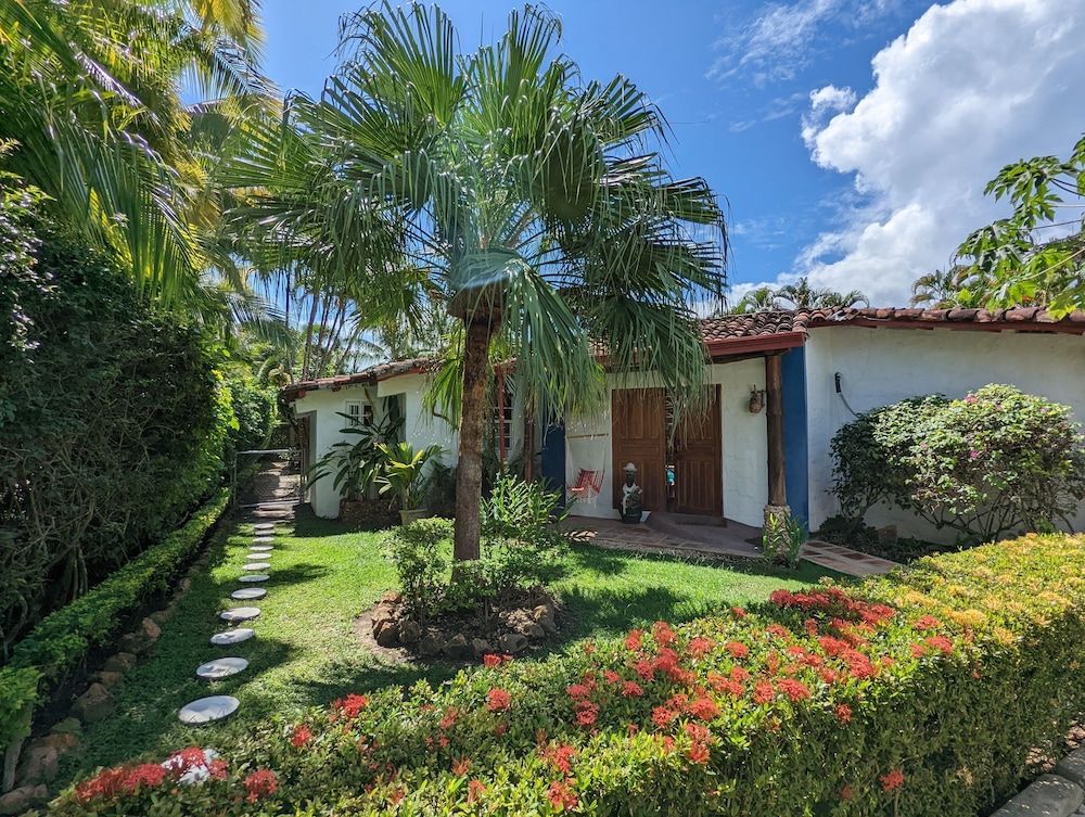 Villa Botero By Casa Mojito B&B 2