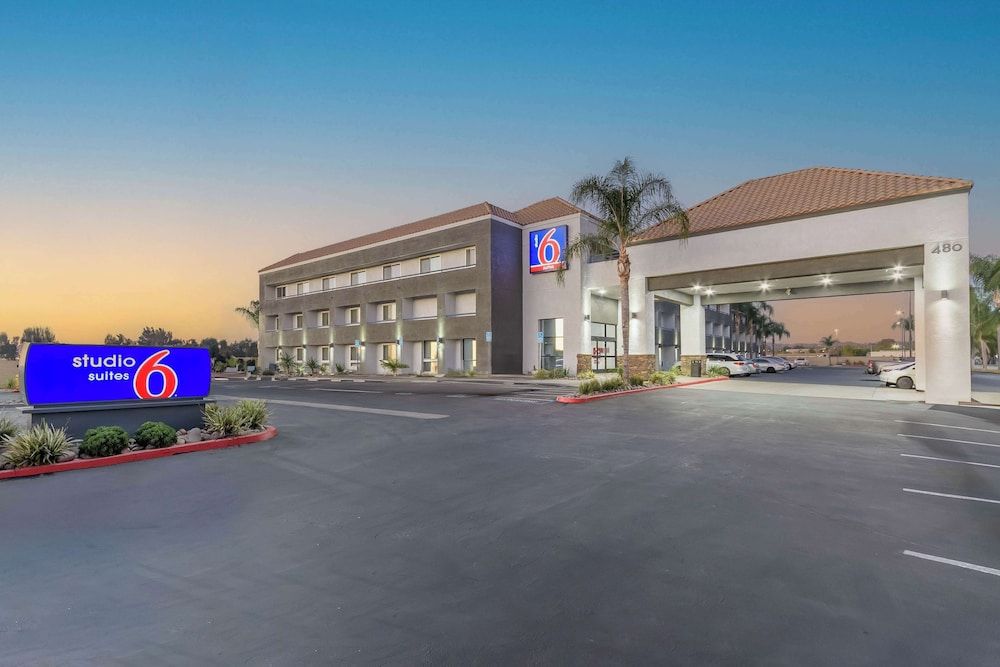 Studio 6 Suites Perris, CA 2 estrellas en Perris
