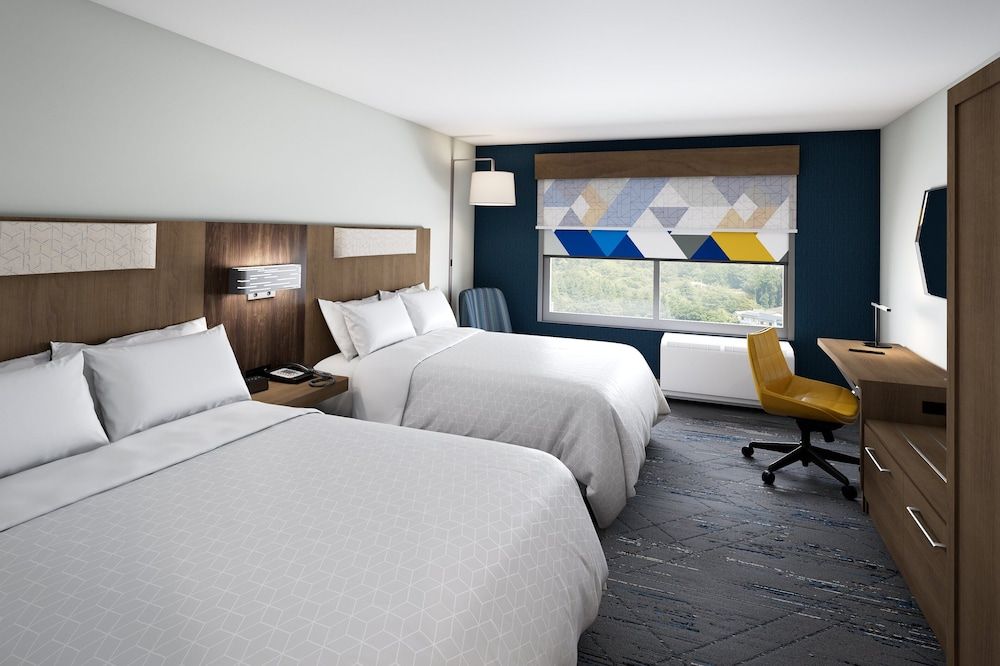 Holiday Inn Express and Suites Haltom City Ft Worth by IHG 2