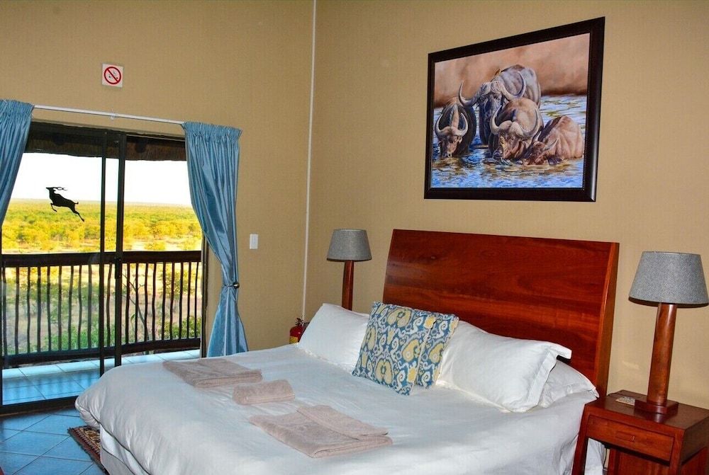 Lucca Lodge 3