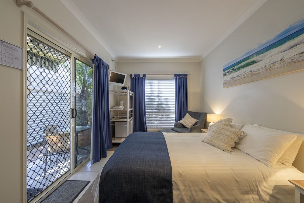 Beach House Bed & Breakfast 3
