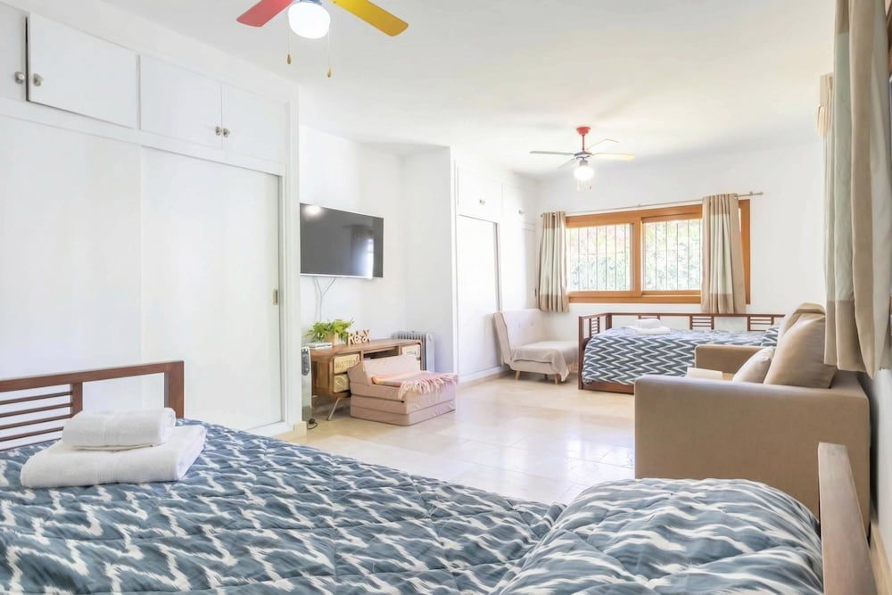 Villa Calahonda 700m From Beach With Pool 2
