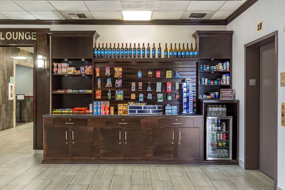 Best Western Plus Lake Front Hotel 3