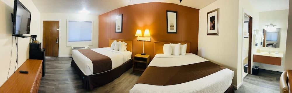 Sparta Inn 2