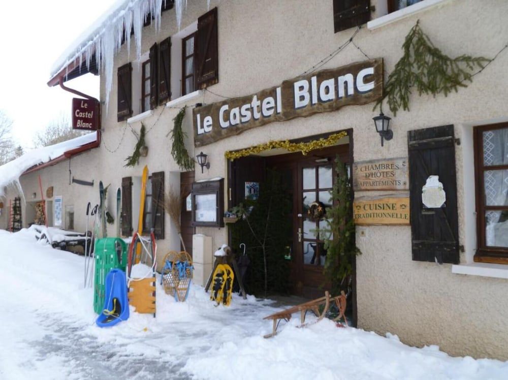 Le Castel Blanc 3 estrellas en Châtelblanc