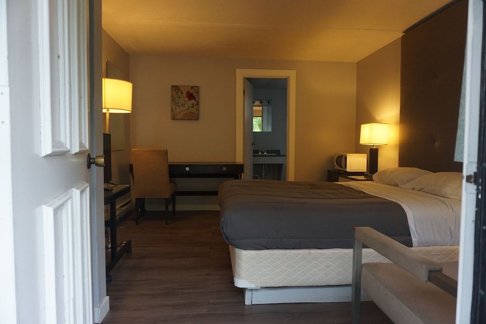 The Mighty Fraser Motel 2