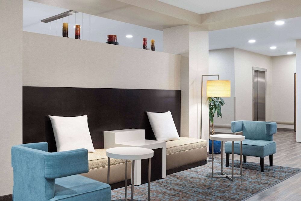La Quinta Inn & Suites by Wyndham Wenatchee 3