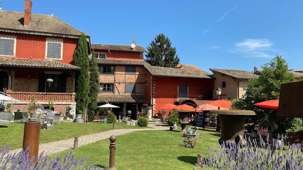 Les Jardins de la Tour 3 estrellas en Châtillon-sur-Chalaronne