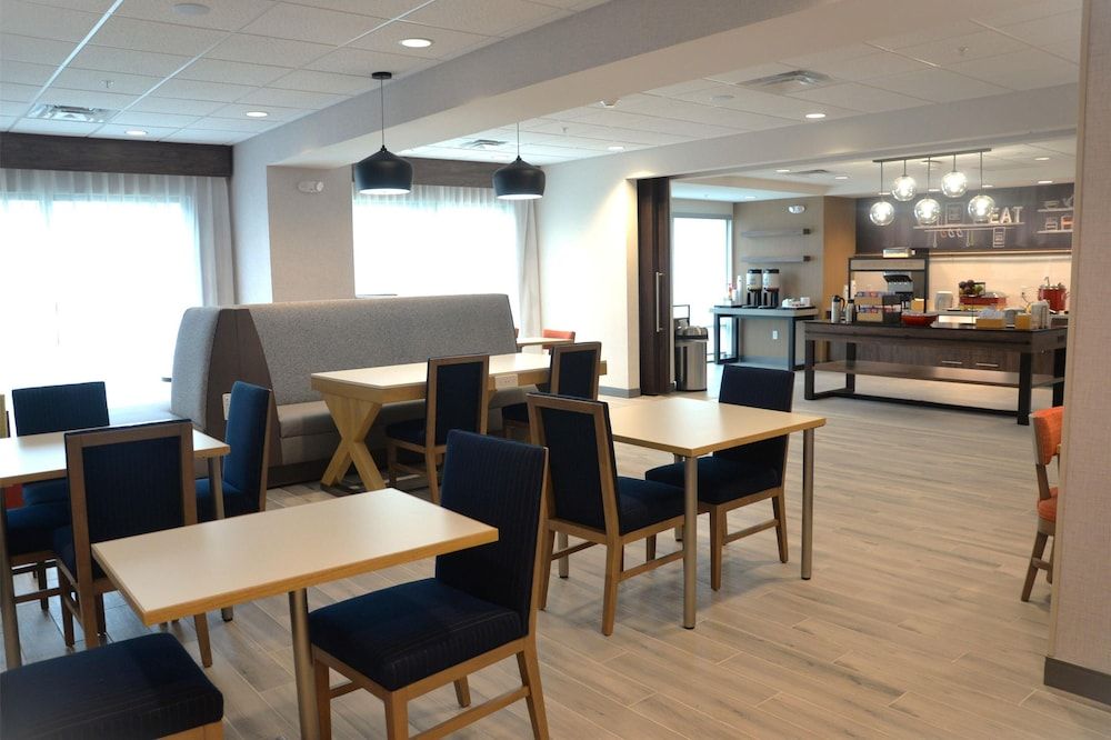 Hampton Inn Cabot 3
