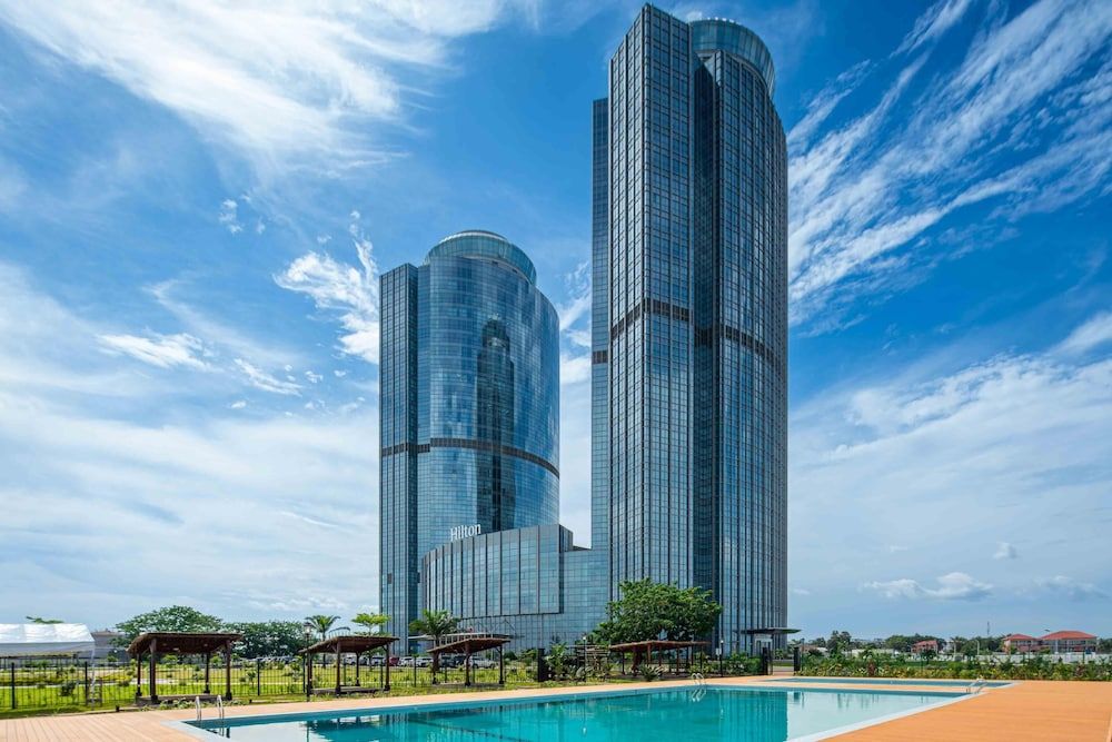 Hilton Brazzaville Les Tours Jumelles Hotel & Residences 5 estrellas en Brazzaville