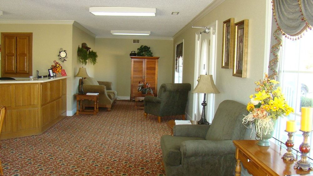 Honeysuckle Inn - Mountain View 2