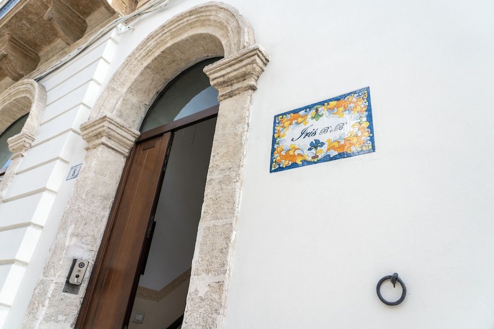 Iris Bed and Breakfast -1 estrelas em Laterza