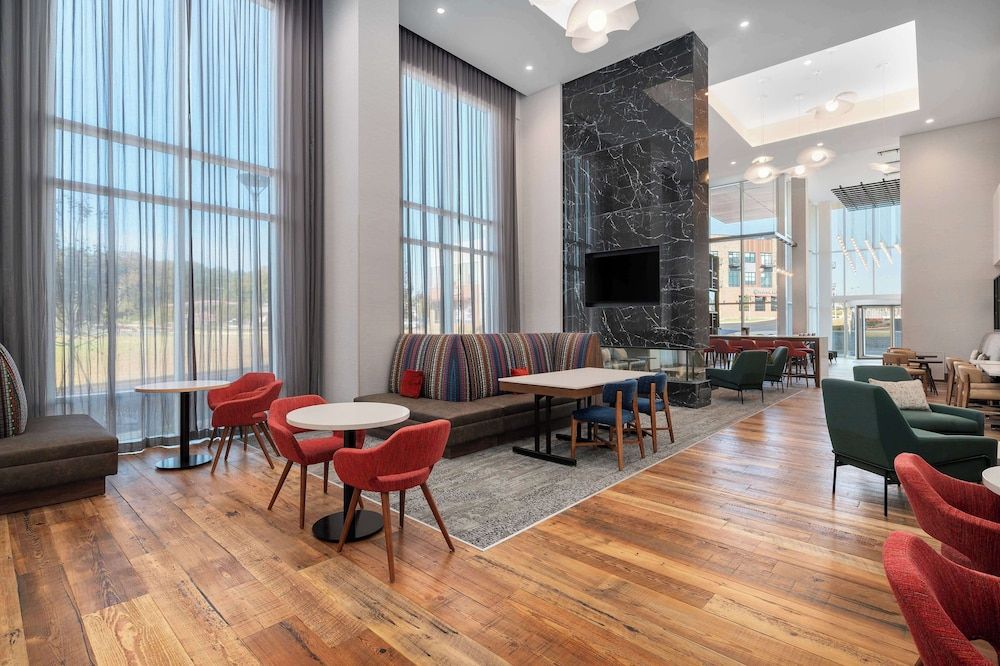 Hampton Inn & Suites Pittsboro 3