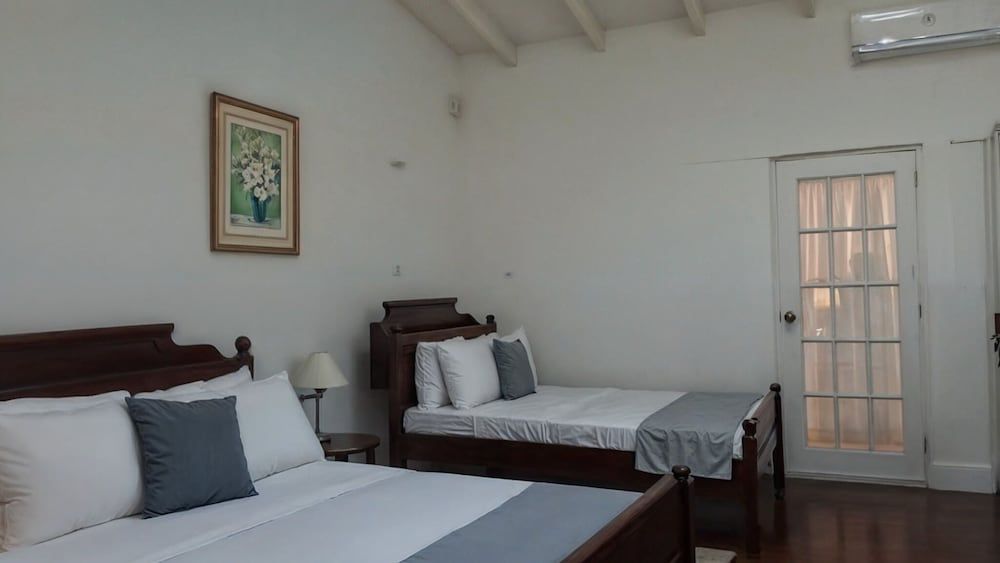 Rainbow Inn 2