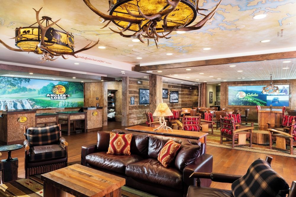Angler's Lodge Hollister 3