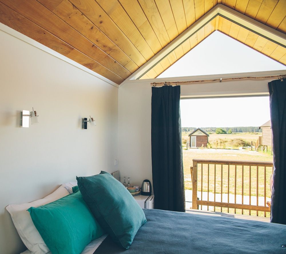 Appleby House & Rabbit Island Huts 2