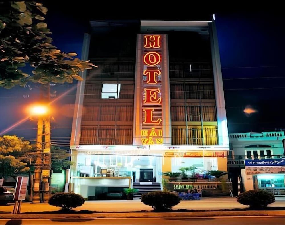 Hai Van Hotel Dien Bien - by Bay Luxury -1 estrellas en Điện Biên Phủ