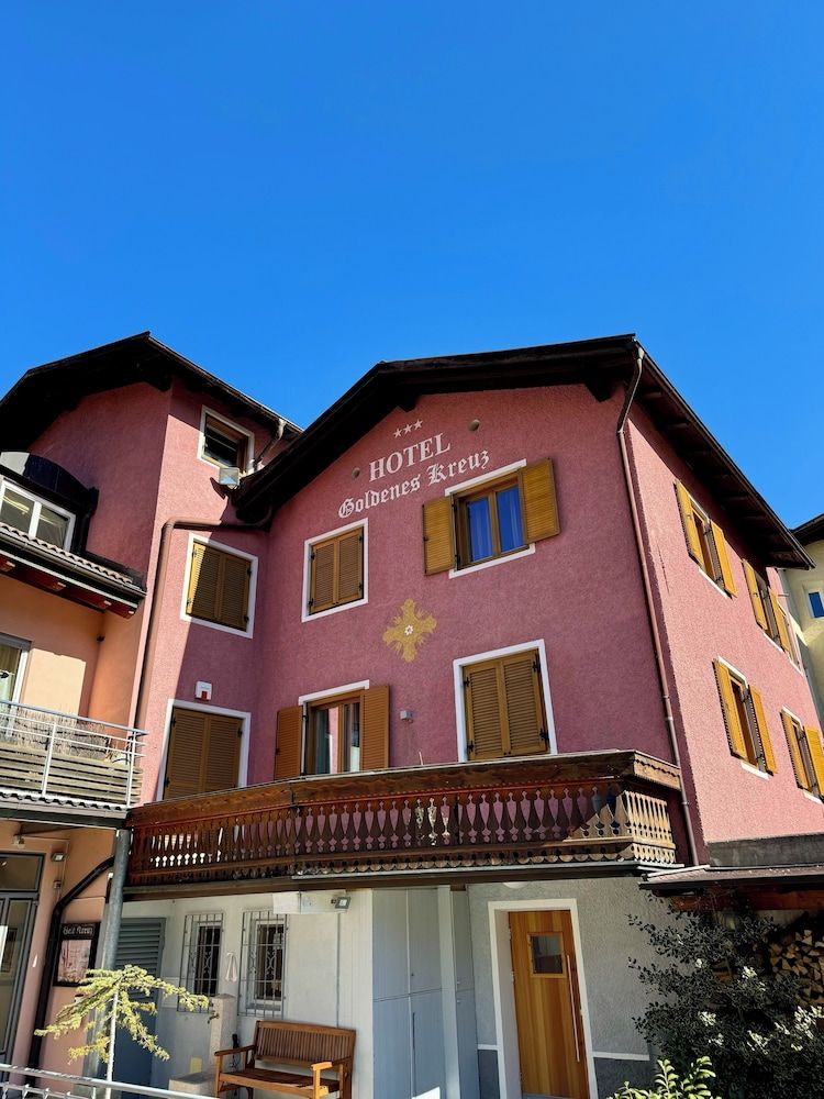 Hotel Goldenes Kreuz 3 estrellas en Vipiteno