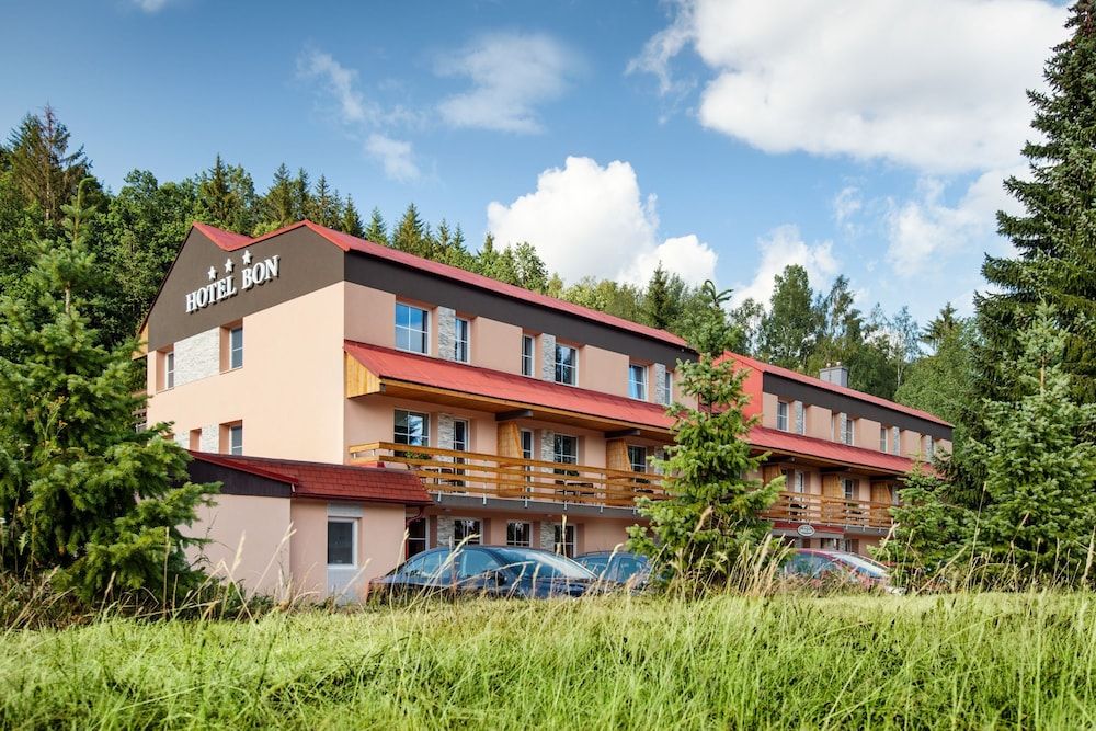 Hotel Bon 3 estrellas en Tanvald