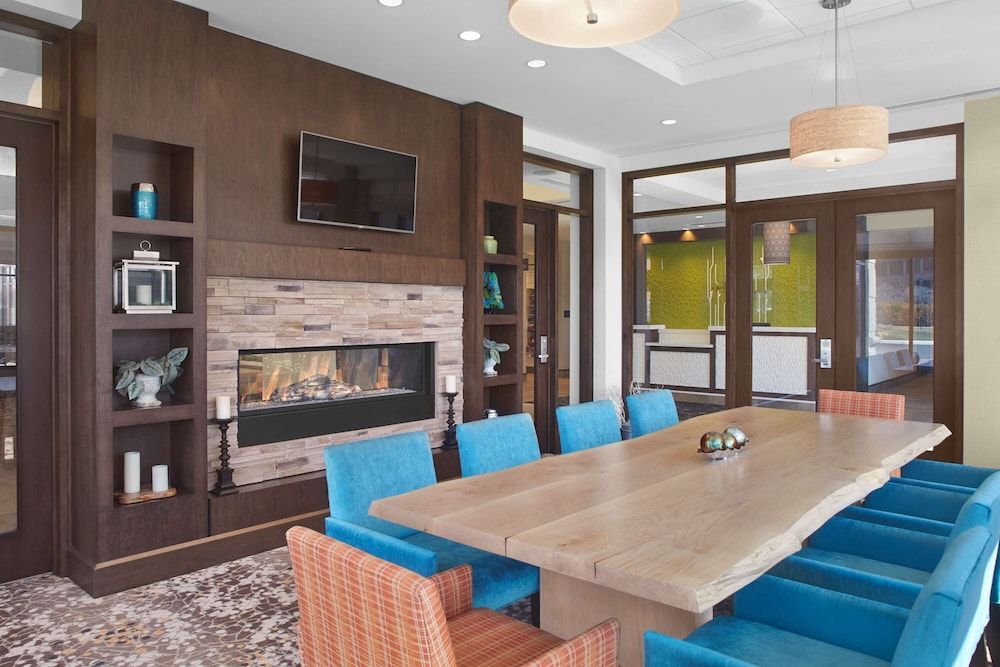 Hilton Garden Inn Akron 3