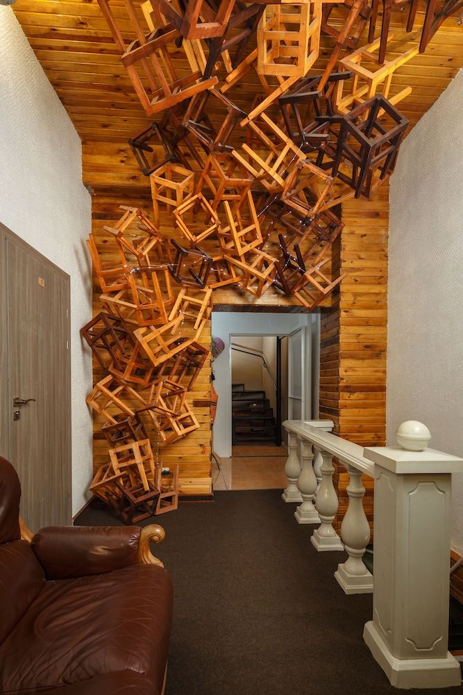 Mezzanine Hotel 2